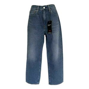 Levi's Premium Women's Stay Loose Cropped Jeans Size: 38